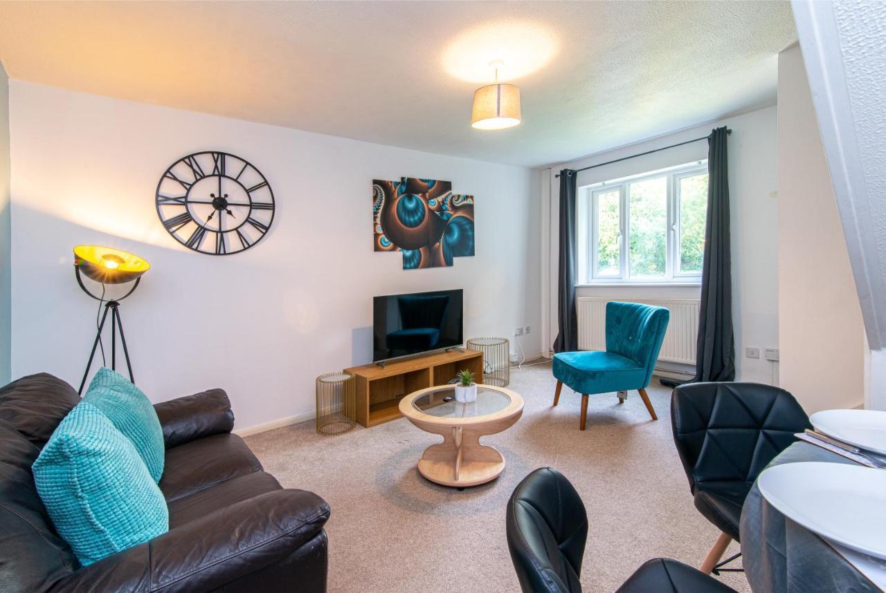 Derby - Willson Avenue Pet Friendly 2 Bedroom Apartment With Parking Εξωτερικό φωτογραφία