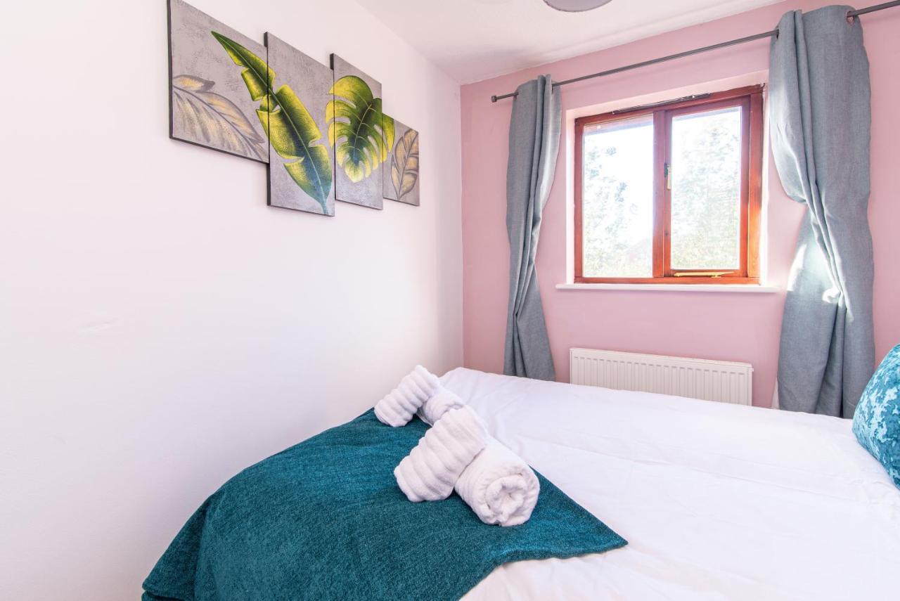 Derby - Willson Avenue Pet Friendly 2 Bedroom Apartment With Parking Εξωτερικό φωτογραφία