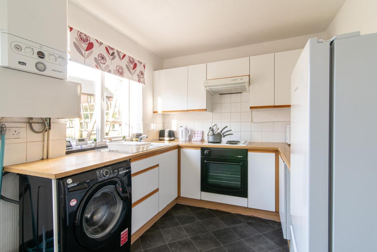 Derby - Willson Avenue Pet Friendly 2 Bedroom Apartment With Parking Εξωτερικό φωτογραφία